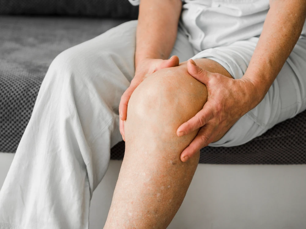 Osteoporosis Early Symptoms: 7 Silent Warning Signs Your Body Is Sending Osteoporosis Early Symptoms: 7 Silent Warning Signs Your Body Is Sending osteoporosis early symptoms
